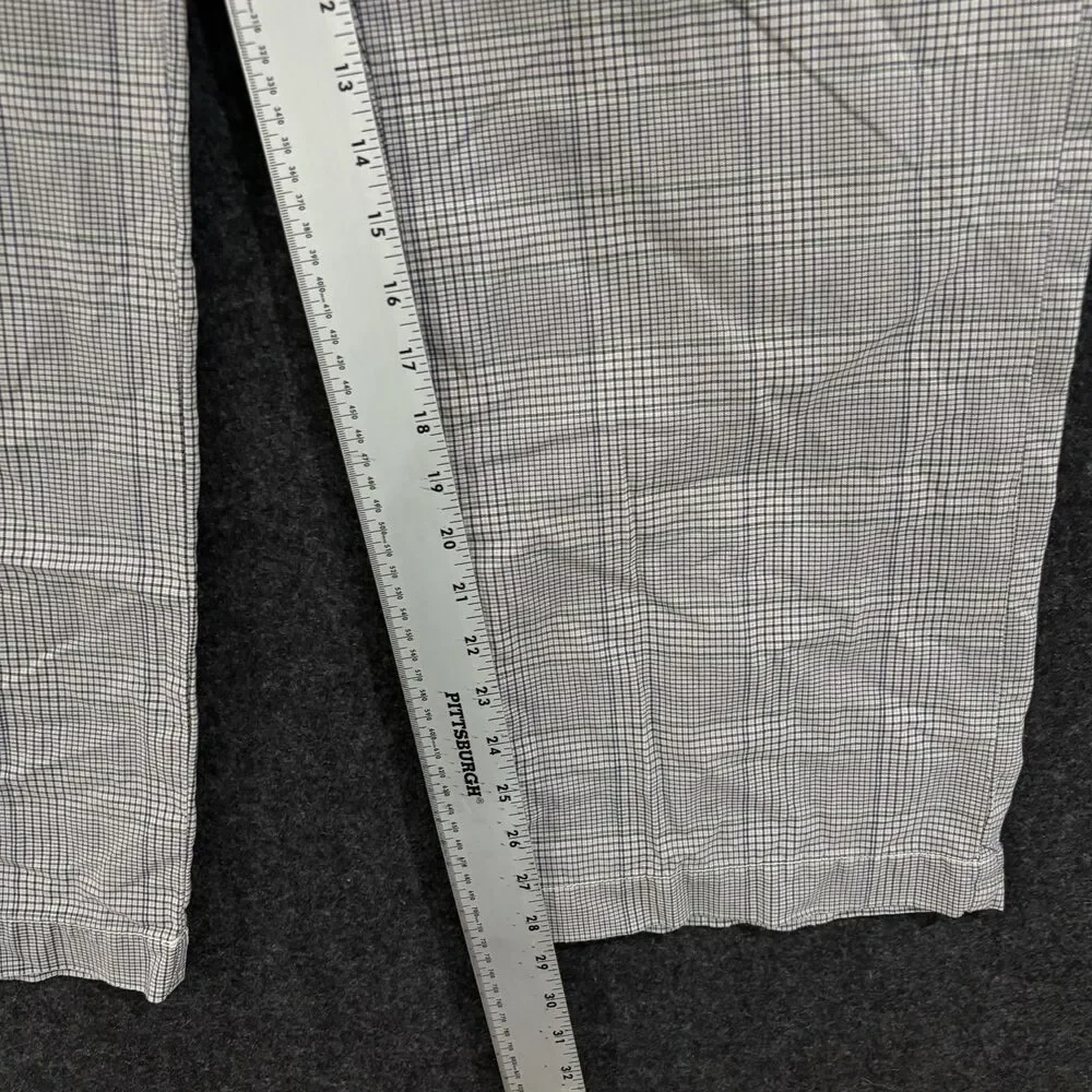 American Eagle Pants Mens 32x30 Gray Plaid Cotton Casual Flat Front Trousers